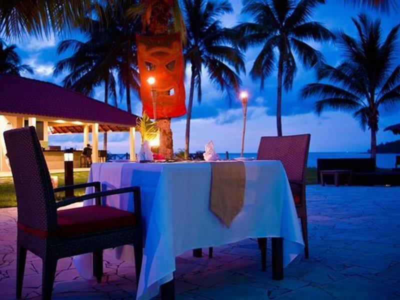 Damai Puri Resort & Spa Kuching Ngoại thất bức ảnh A beachside restaurant in Maldives