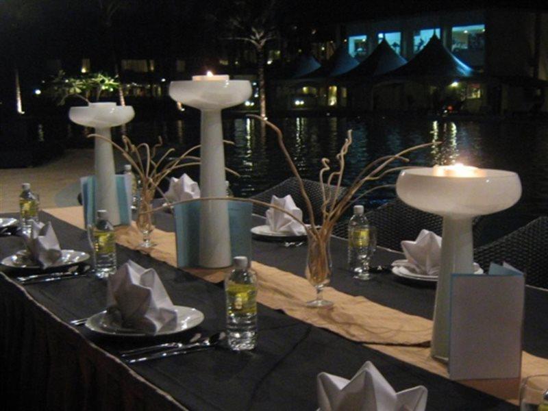 Damai Puri Resort & Spa Kuching Ngoại thất bức ảnh A table set for a formal dinner